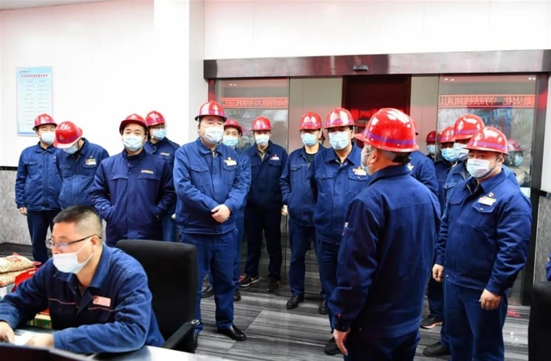 新春慰問(wèn)送關(guān)懷 凝心聚力再出發(fā)——公司領(lǐng)導(dǎo)深入一線慰問(wèn)廣大干部職工